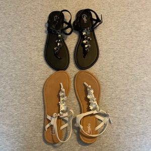 2 Pair Sandals